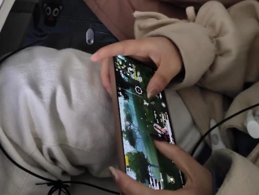 手机玩什么小游戏可以赚钱？五款赚钱小游戏一天收入100元以上