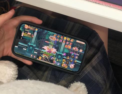 可以下载到手机玩的赚钱小游戏有哪些？这六款一天能提现50-100元