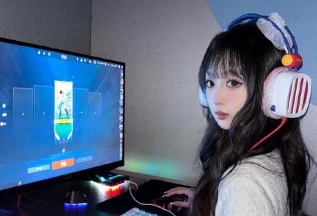 女孩子做游戏陪玩接单靠谱么？做游戏陪玩一天能赚到 100 元么？